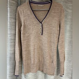 Smartwool women’s medium 100% merino wool vneck button sweater